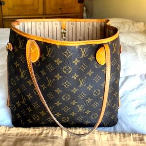 Louis Vuitton Neverfull MM